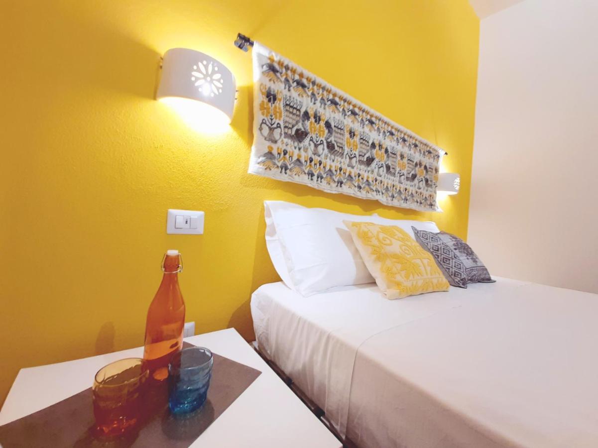 Camera Olbia Centro, Vacanze Olbia E Dintorni Hotel Bagian luar foto