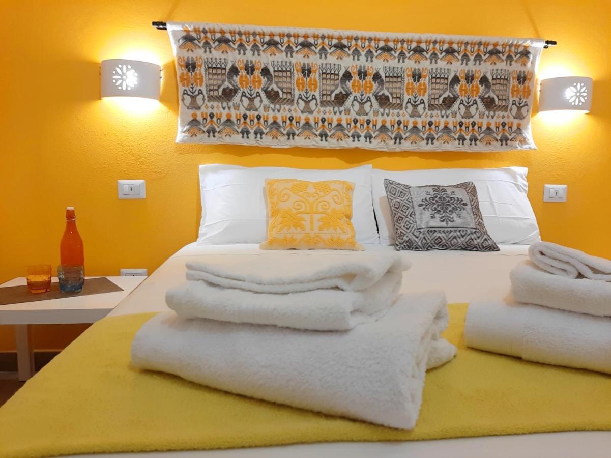 Camera Olbia Centro, Vacanze Olbia E Dintorni Hotel Bagian luar foto