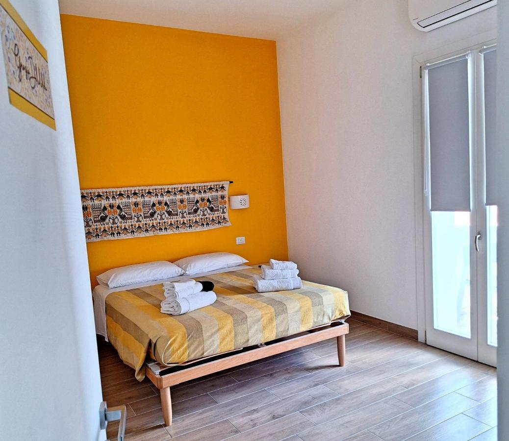 Camera Olbia Centro, Vacanze Olbia E Dintorni Hotel Bagian luar foto